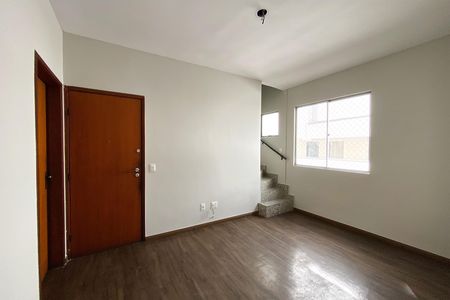 Apartamento à venda com 115m², 5 quartos e 1 vaga Apartamento à venda com 115m², 5 quartos e 1 vagaSala