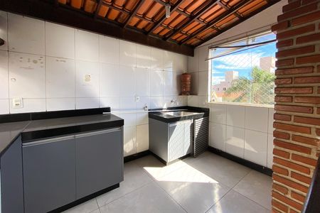 Espaço Gourmet de casa à venda com 5 quartos, 115m² em Castelo, Belo Horizonte