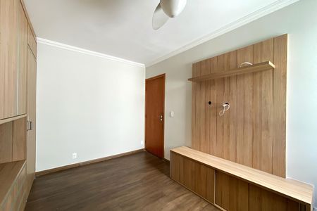 Apartamento à venda com 115m², 5 quartos e 1 vaga Apartamento à venda com 115m², 5 quartos e 1 vagaSuite