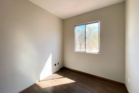 Apartamento à venda com 115m², 5 quartos e 1 vaga Apartamento à venda com 115m², 5 quartos e 1 vagaQuarto 1
