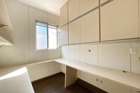 Apartamento à venda com 115m², 5 quartos e 1 vaga Apartamento à venda com 115m², 5 quartos e 1 vagaQuarto 4