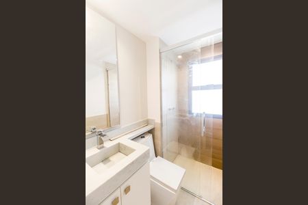 Banheiro da Suíte de apartamento para alugar com 2 quartos, 105m² em Empresarial 18 do Forte, Barueri