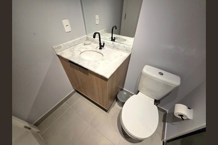Apartamento para alugar com 23m², 1 quarto e sem vaga Apartamento para alugar com 23m², 1 quarto e sem vagaBanheiro da Suíte