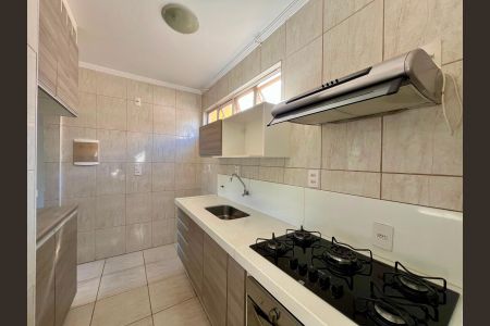 Apartamento à venda com 72m², 3 quartos e 1 vaga Apartamento à venda com 72m², 3 quartos e 1 vagaCozinha