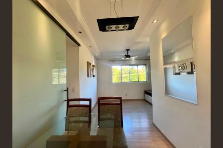 Apartamento à venda com 72m², 3 quartos e 1 vaga Apartamento à venda com 72m², 3 quartos e 1 vagaSala