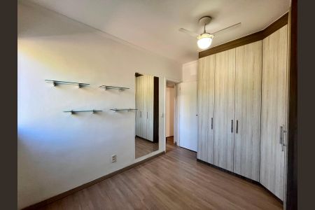 Apartamento à venda com 72m², 3 quartos e 1 vaga Apartamento à venda com 72m², 3 quartos e 1 vagaQuarto 2