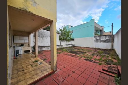 Quintal de casa para alugar com 3 quartos, 100m² em Olinda, Nilópolis