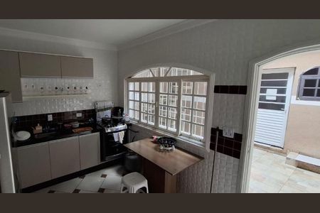 Casa à venda com 2 quartos, 108m² em São Lucas, São Paulo