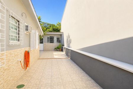 Área externa de casa para alugar com 3 quartos, 128m² em Centro, Gravataí