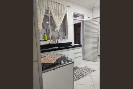 Casa à venda com 3 quartos, 192m² em Jardim Colorado, São Paulo