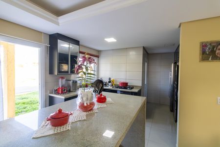 Cozinha de casa à venda com 3 quartos, 170m² em Hípica, Porto Alegre