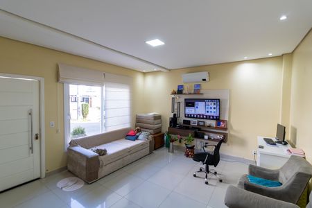 Casa à venda com 3 quartos, 170m² em Hípica, Porto Alegre
