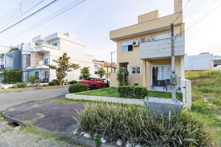 Fachada de casa à venda com 3 quartos, 170m² em Hípica, Porto Alegre