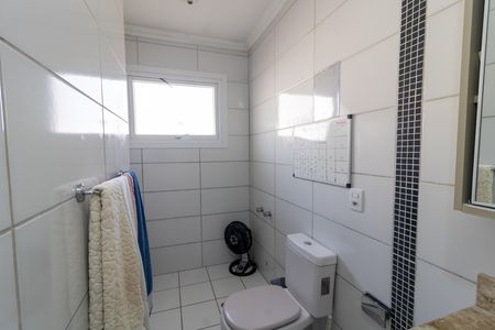 Casa à venda com 170m², 3 quartos e sem vaga Casa à venda com 170m², 3 quartos e sem vagaBanheiro da Suíte