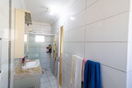 Casa à venda com 170m², 3 quartos e sem vaga Casa à venda com 170m², 3 quartos e sem vagaBanheiro da Suíte