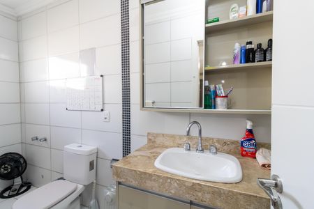 Casa à venda com 170m², 3 quartos e sem vaga Casa à venda com 170m², 3 quartos e sem vagaBanheiro da Suíte