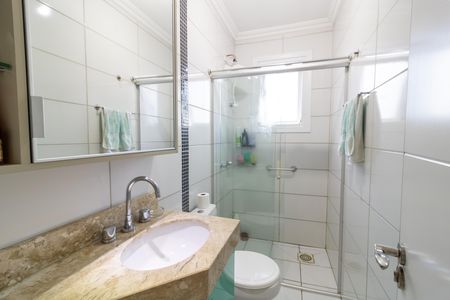 Casa à venda com 170m², 3 quartos e sem vaga Casa à venda com 170m², 3 quartos e sem vagaBanheiro