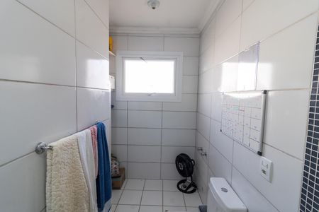 Casa à venda com 170m², 3 quartos e sem vaga Casa à venda com 170m², 3 quartos e sem vagaBanheiro da Suíte
