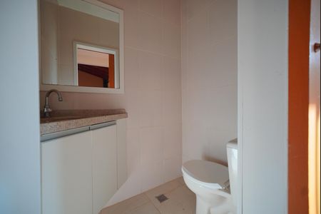 Casa para alugar com 300m², 2 quartos e 2 vagasLavabo