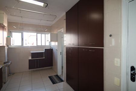 Apartamento à venda com 230m², 3 quartos e 2 vagas