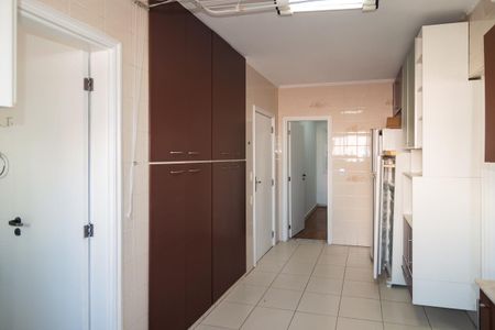 Apartamento à venda com 230m², 3 quartos e 2 vagas