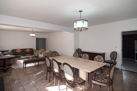 Apartamento à venda com 230m², 3 quartos e 2 vagas