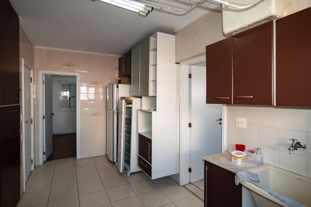 Apartamento à venda com 230m², 3 quartos e 2 vagas