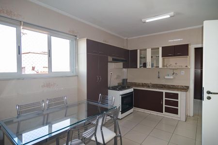 Apartamento à venda com 230m², 3 quartos e 2 vagas