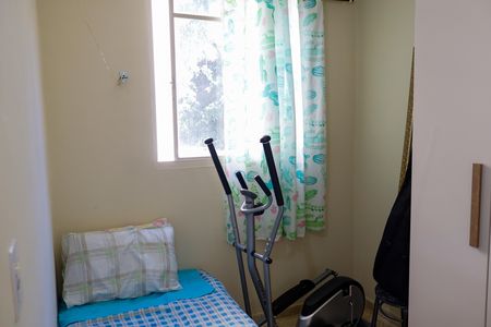 Quarto 2 de apartamento à venda com 2 quartos, 49m² em Conjunto Promorar Raposo Tavares, Osasco