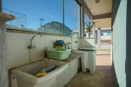 Casa de condomínio para alugar com 251m², 4 quartos e 2 vagas Casa de condomínio para alugar com 251m², 4 quartos e 2 vagasÁrea de Serviço