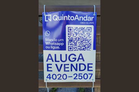 Casa de condomínio para alugar com 251m², 4 quartos e 2 vagas Casa de condomínio para alugar com 251m², 4 quartos e 2 vagasPlaca