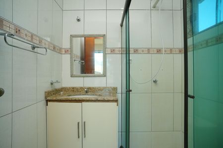 Casa de condomínio para alugar com 251m², 4 quartos e 2 vagas Casa de condomínio para alugar com 251m², 4 quartos e 2 vagasBanheiro do Quarto 3