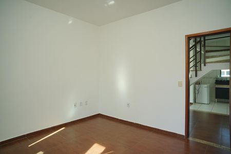Casa de condomínio para alugar com 251m², 4 quartos e 2 vagas Casa de condomínio para alugar com 251m², 4 quartos e 2 vagasQuarto 1
