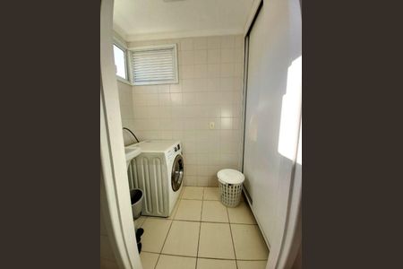 Casa à venda com 100m², 3 quartos e 2 vagas