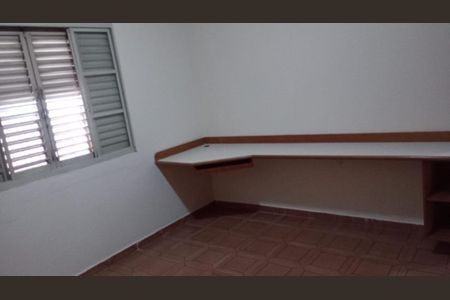 Casa para alugar com 110m², 2 quartos e sem vaga