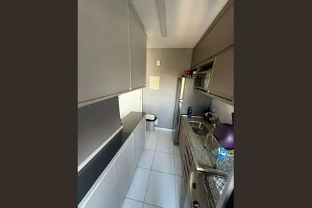 Apartamento à venda com 2 quartos, 58m² em Quitaúna, Osasco