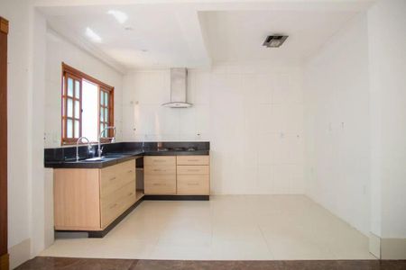 Casa à venda com 7 quartos, 365m² em Jardim Sao Caetano, São Caetano do Sul
