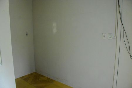 Casa para alugar com 180m², 2 quartos e 3 vagas Casa para alugar com 180m², 2 quartos e 3 vagasCloset