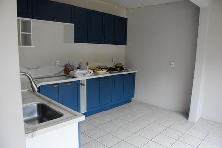 Casa para alugar com 180m², 2 quartos e 3 vagas Casa para alugar com 180m², 2 quartos e 3 vagasCozinha - Armários
