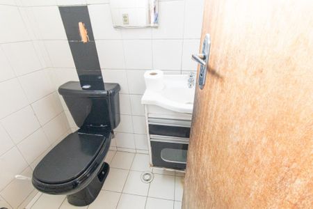 Banheiro Social de apartamento à venda com 1 quarto, 120m² em Fazendinha, Curitiba