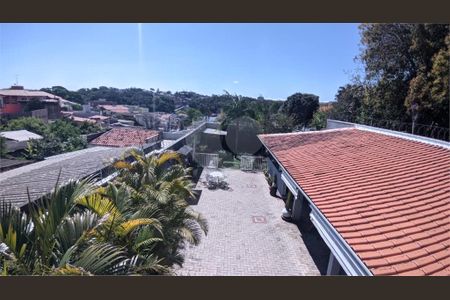 Casa à venda com 265m², 3 quartos e 9 vagas