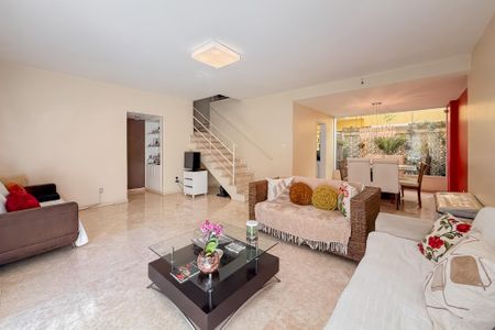 Casa à venda com 3 quartos, 200m² em Paraíso, São Paulo