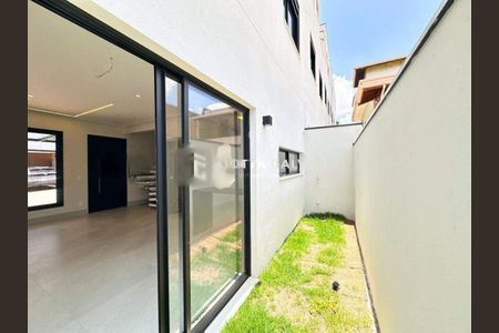 Casa de Condomínio à venda com 3 quartos, 158m² em Parque Taquaral, Campinas