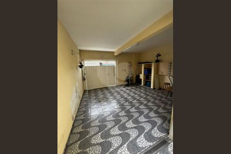 Casa à venda com 197m², 4 quartos e 1 vaga