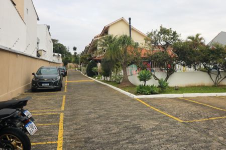 Casa de condomínio para alugar com 112m², 3 quartos e 1 vaga Casa de condomínio para alugar com 112m², 3 quartos e 1 vagaFachada do condomínio