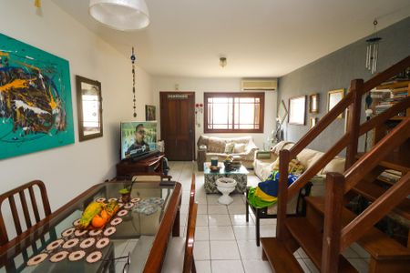 Sala de casa de condomínio para alugar com 3 quartos, 112m² em Espírito Santo, Porto Alegre