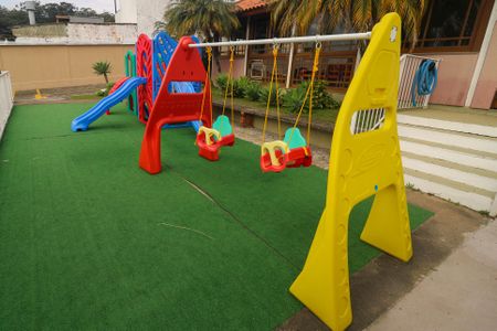 Área comum - Playground de casa de condomínio para alugar com 3 quartos, 112m² em Espírito Santo, Porto Alegre
