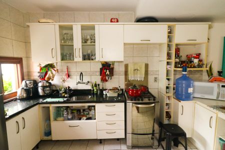 Cozinha de casa de condomínio para alugar com 3 quartos, 112m² em Espírito Santo, Porto Alegre