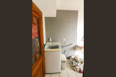 Área de Serviço de casa de condomínio para alugar com 3 quartos, 112m² em Espírito Santo, Porto Alegre