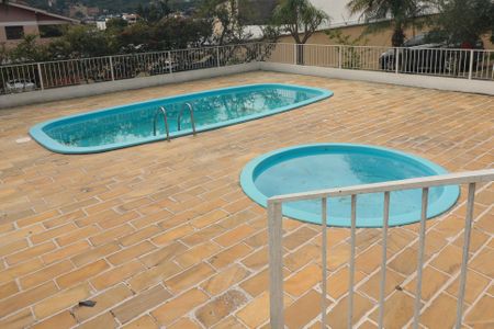 Área comum - Piscina de casa de condomínio para alugar com 3 quartos, 112m² em Espírito Santo, Porto Alegre